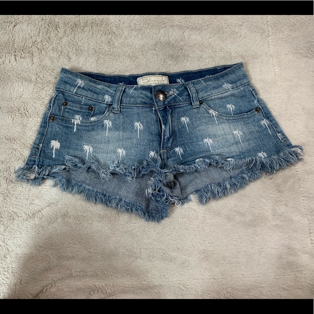 Palm Tree Shorts by Vintage Havana 🌴